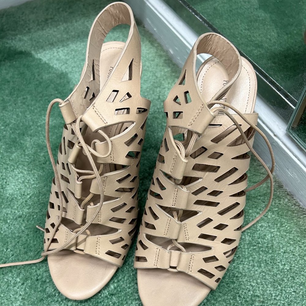 Pour LA Victoire Nude Open Toe Heels